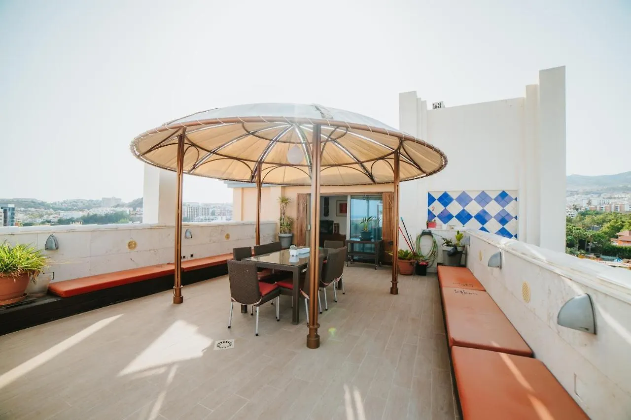 ホテルBellagio Luxury Penthouse ベナルマデナ